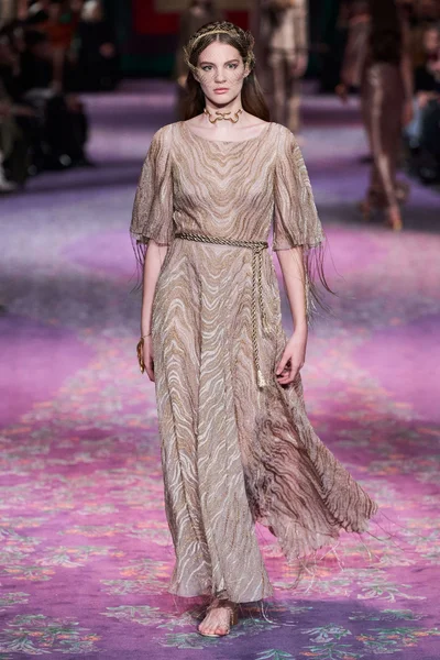 Look 56